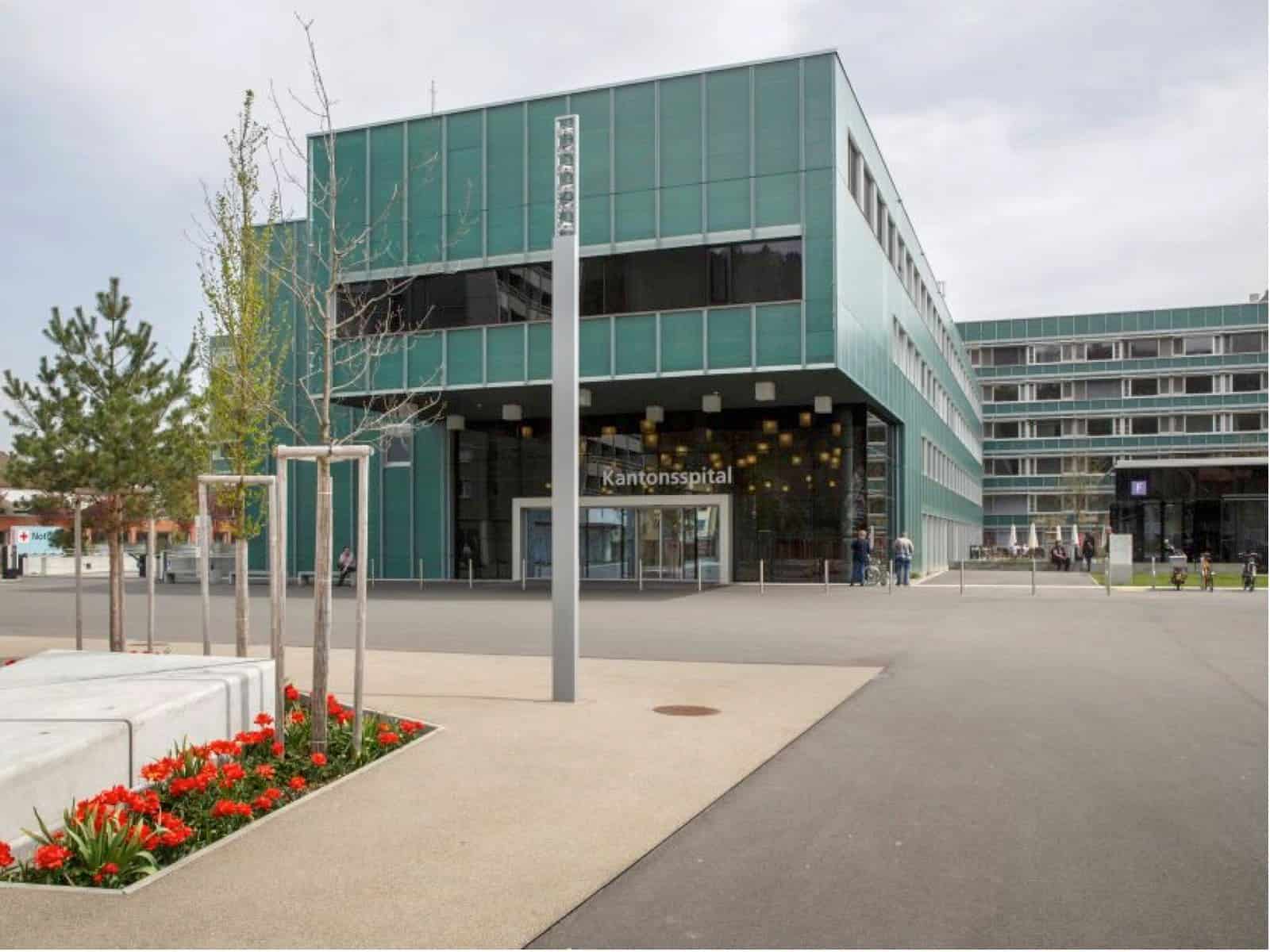 Ο κ.Σάμπαλης στο Kantonsspital Olten - Ρομποτική Χειρουργική